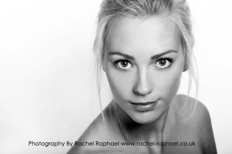 Female model photo shoot of Rachel Raphael