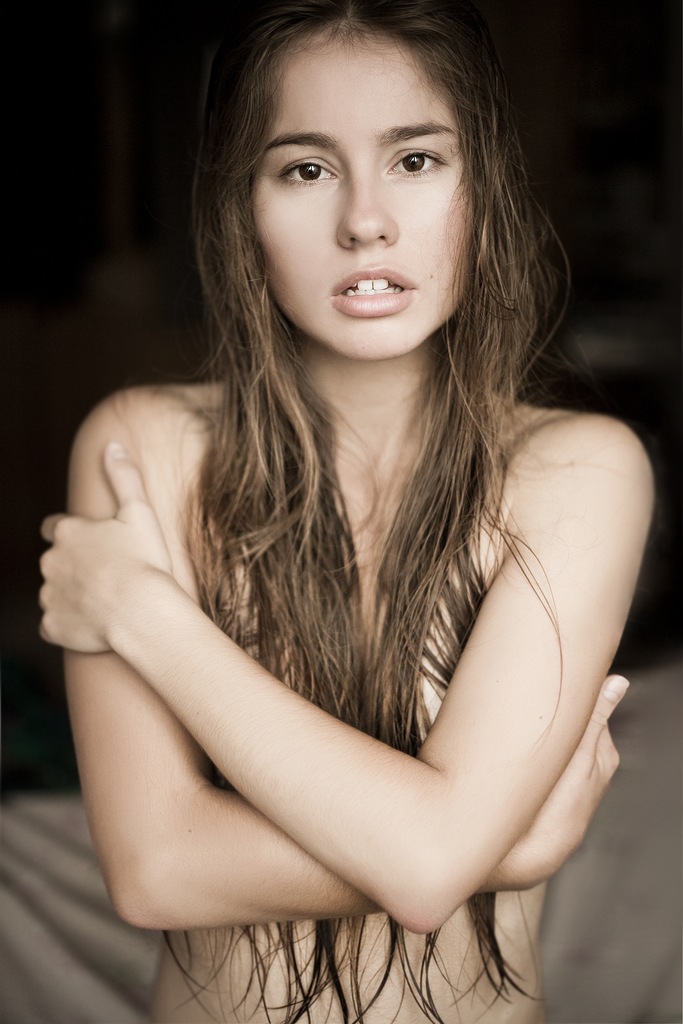 Female model photo shoot of Marianna Autumn
