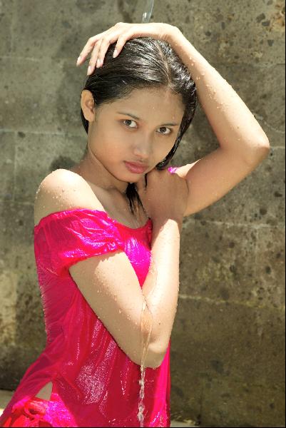 Female model photo shoot of Tya Satu