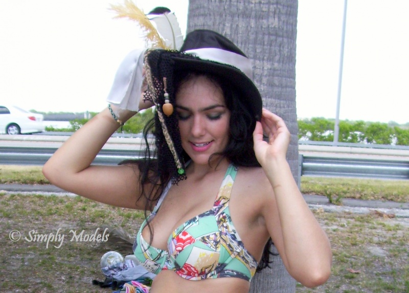 Female model photo shoot of Nina Shaluly