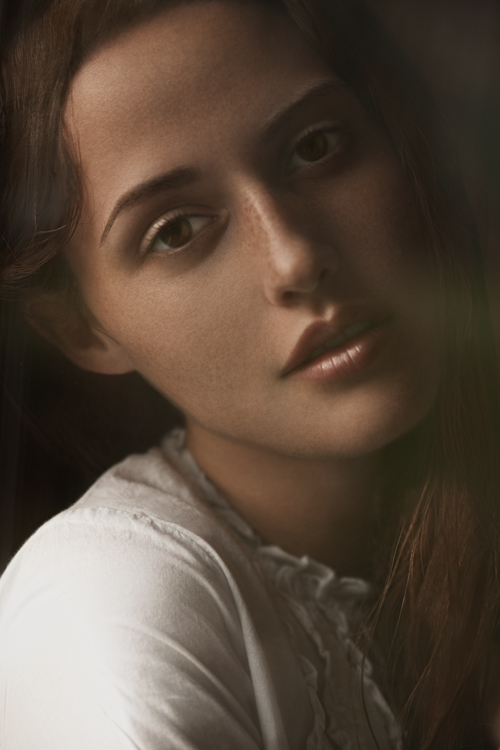 Female model photo shoot of IdontKnowIForgot by stephaneb