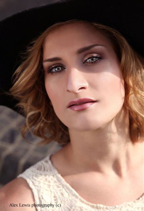 Female model photo shoot of Adela Prendi