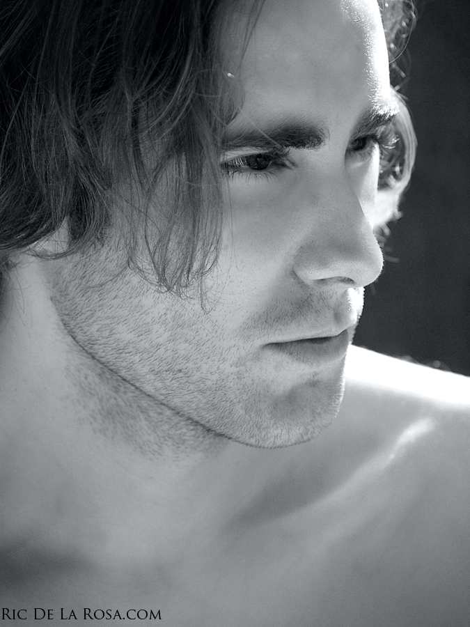 Male model photo shoot of Ric De La Rosa