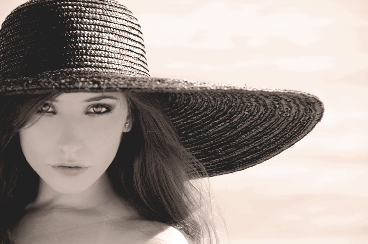 Female model photo shoot of Eva Rodriguez Dunham in Moaña - Península del Morrazo