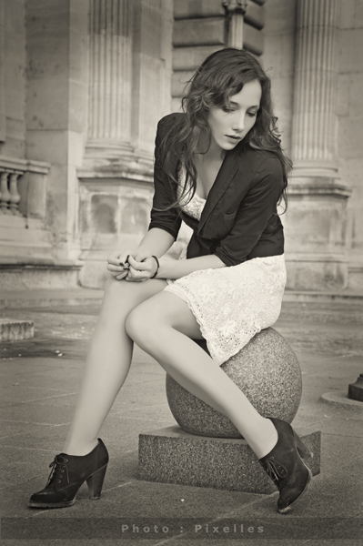 Female model photo shoot of Hana model in Paris