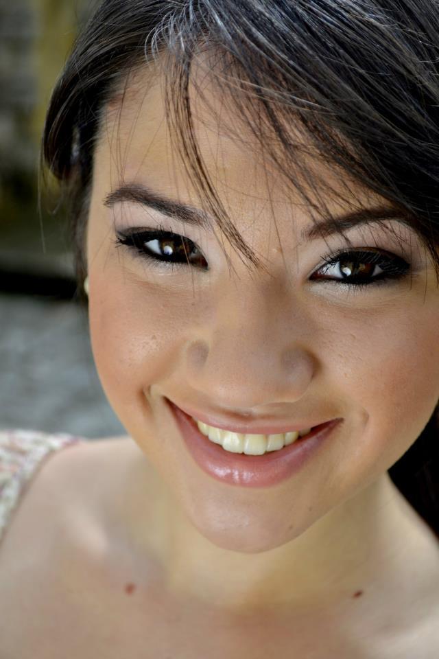 Female model photo shoot of Alejandra Carro 