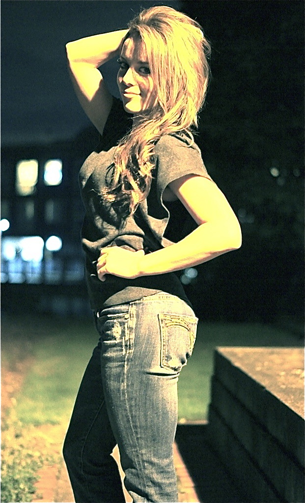 Female model photo shoot of Jessilyn Renae