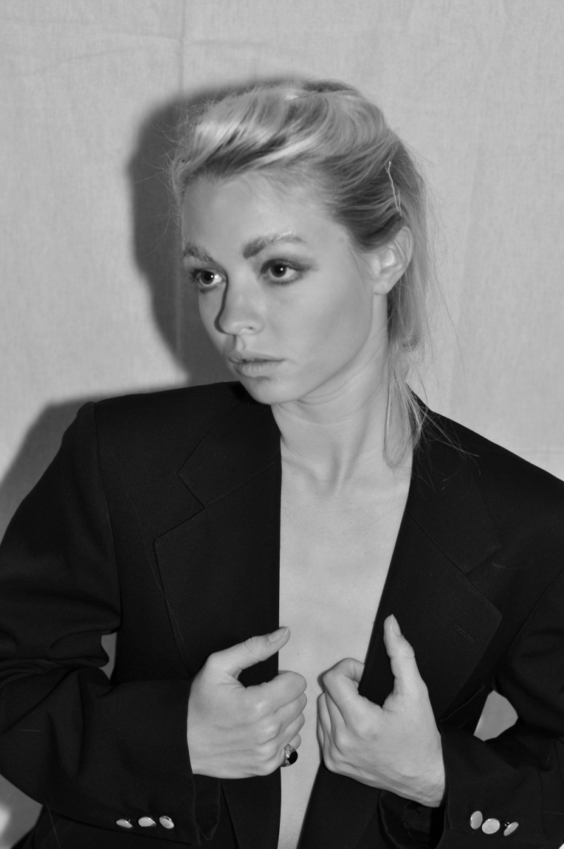Female model photo shoot of stephanie_cardiff