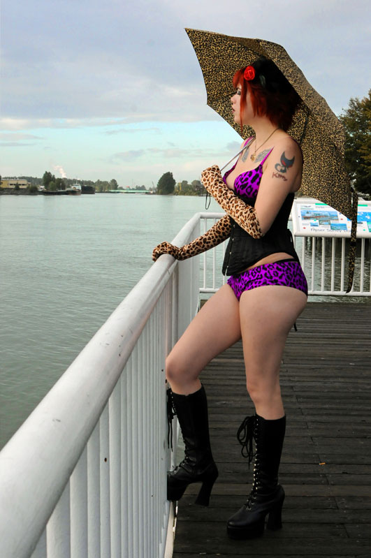 Female model photo shoot of Scarlett_C by exZotica in Westminster Quay