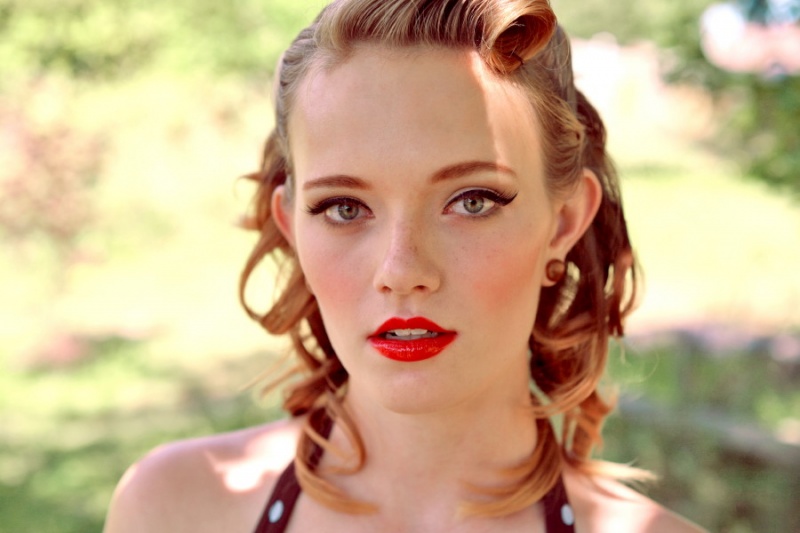 Female model photo shoot of Caitlin Dietrich