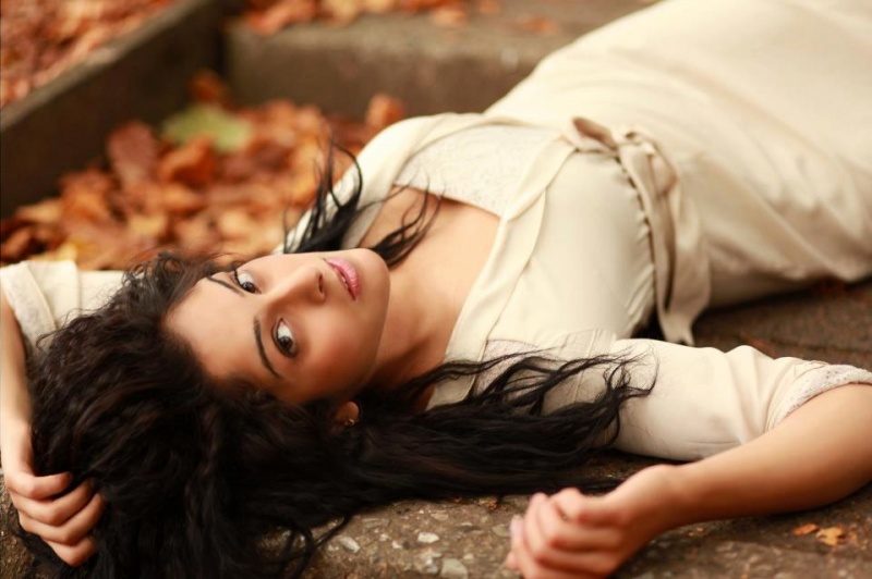 Female model photo shoot of Karmy Panesar