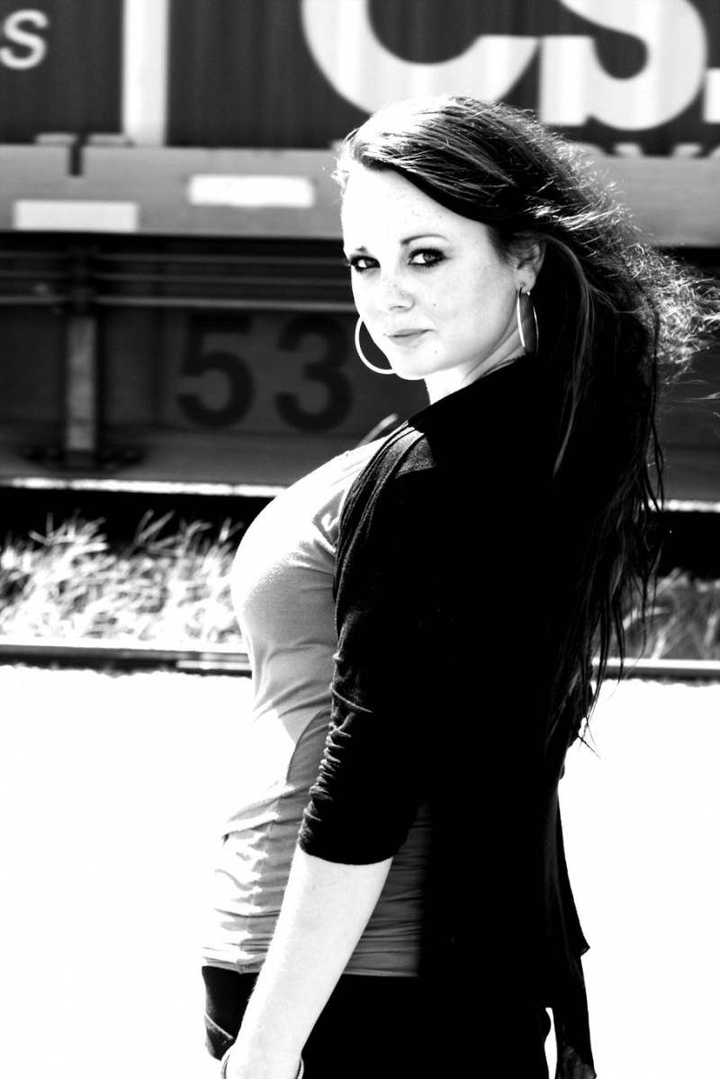 Female model photo shoot of Jessica Grae