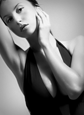 Female model photo shoot of Denise_Modella