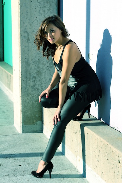 Female model photo shoot of Ash lee