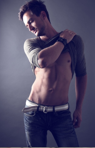 Male model photo shoot of Eduardo Sanches