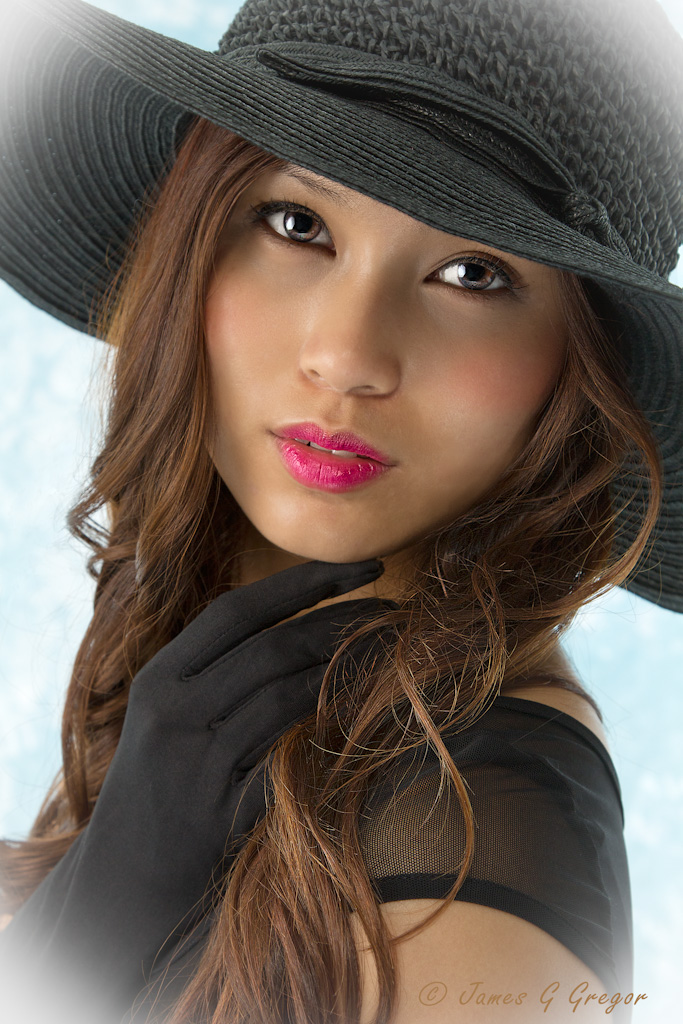 Female model photo shoot of Myni Le