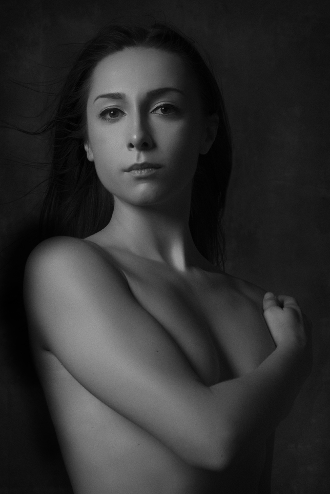 Female model photo shoot of Chelsea Didier by fotowerk in Los Angeles