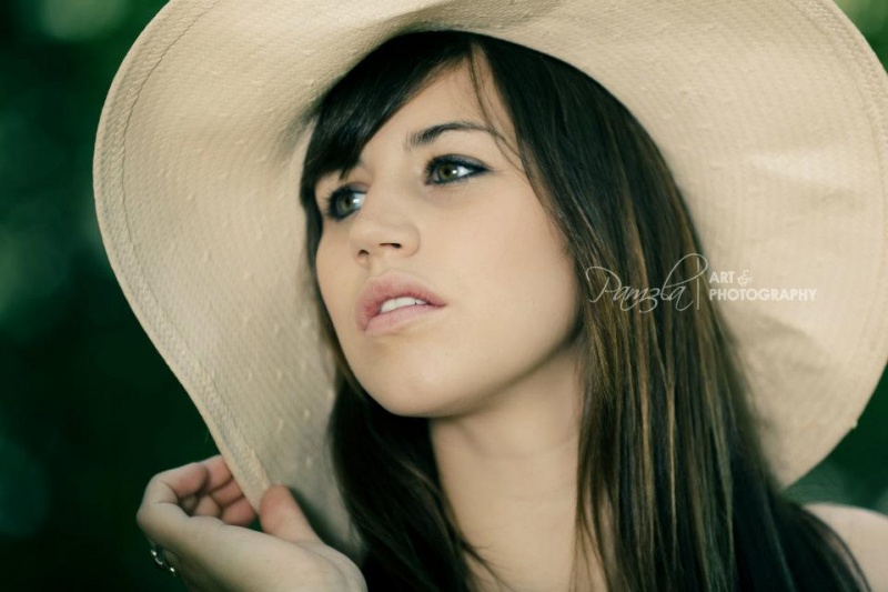 Female model photo shoot of Alexis Fullmer