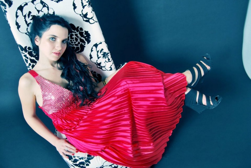 Female model photo shoot of Rahel Kapsaski