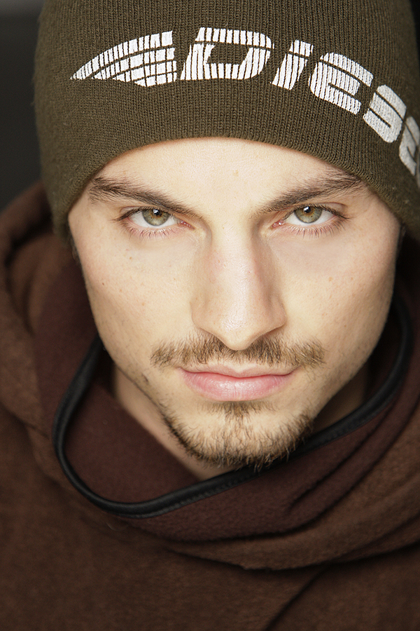 Male model photo shoot of Niko Sofianos