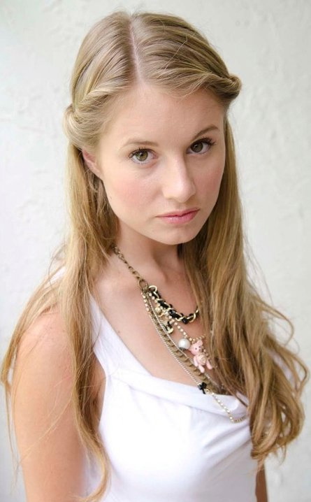 Female model photo shoot of Katia Kiseleva