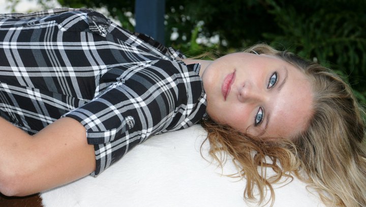Female model photo shoot of Kaitlyn lynn