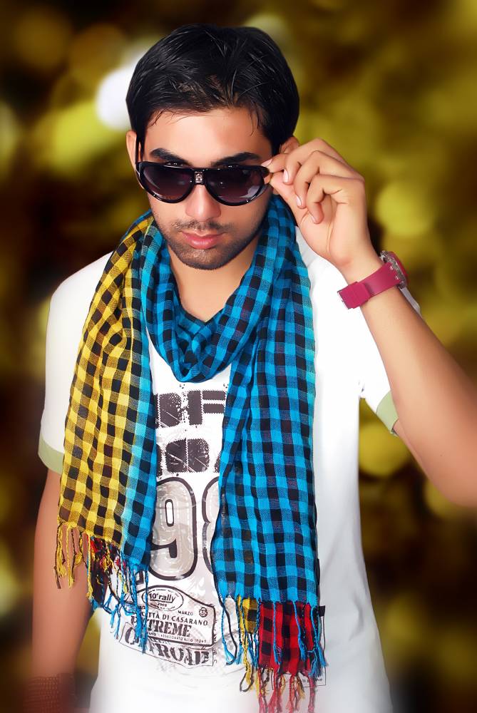 Male model photo shoot of ALIZ FARHAN in DUBAI