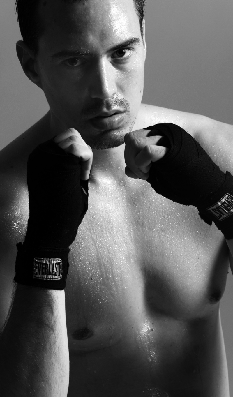 Male model photo shoot of Matthieu Ashley