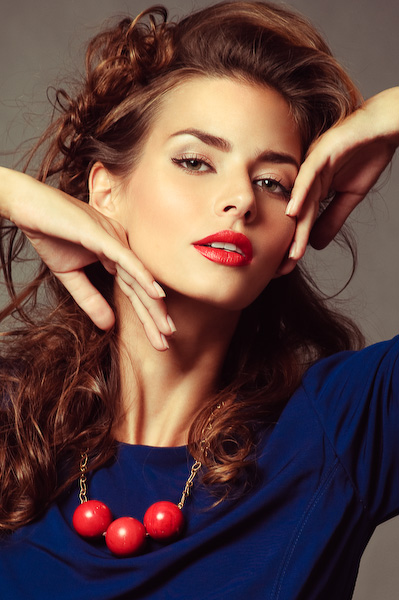 Female model photo shoot of Natasha Nadvorna