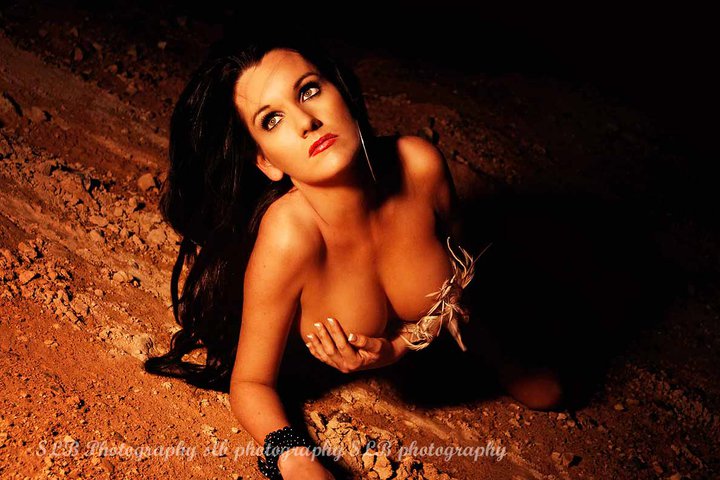 Female model photo shoot of Angelina Taylor