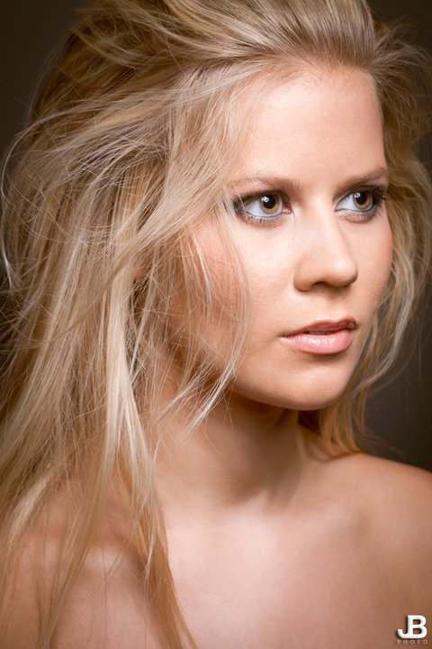 Female model photo shoot of Stephanie_MMichelle