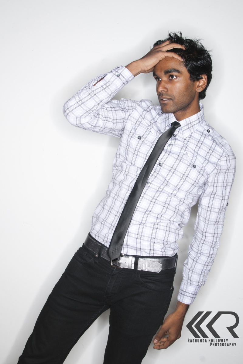 Male model photo shoot of Avi Roshan by Rae Holloway-Collins