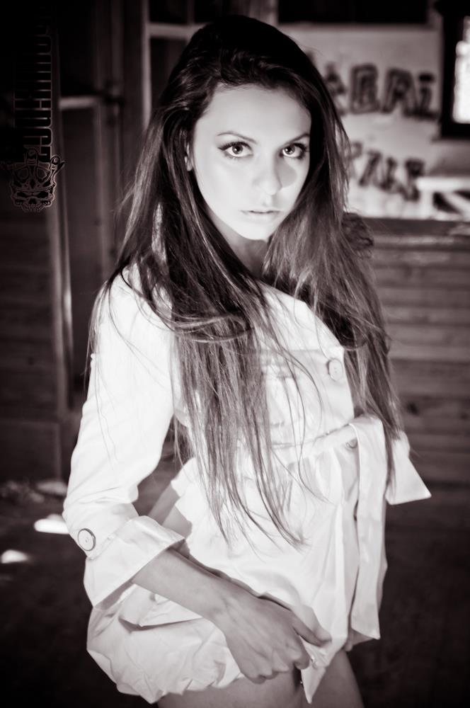 Female model photo shoot of Lorena Aguilar
