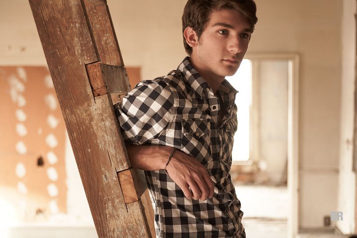 Male model photo shoot of Zachary Wright