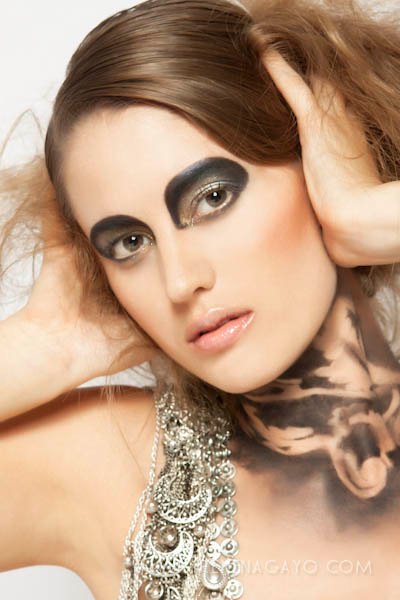 Female model photo shoot of Forever Make Up