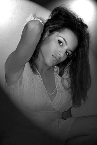 Female model photo shoot of Saritta