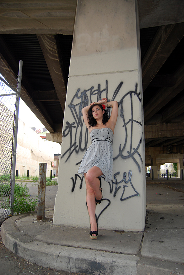 Female model photo shoot of Marley Mac by AskaniPhoto