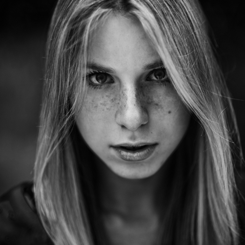 Female model photo shoot of zuzannabutkiewicz