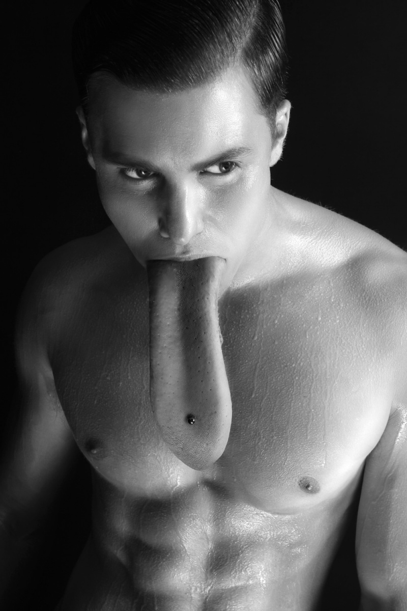 Male model photo shoot of Dima-Oskin in Studio