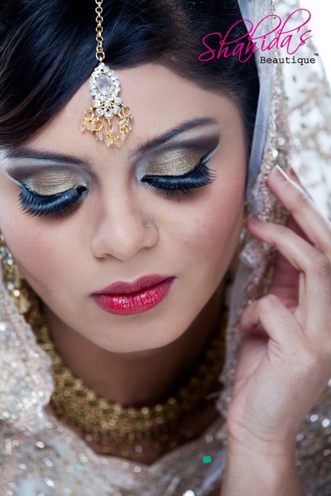 Female model photo shoot of Shahidas Beautique