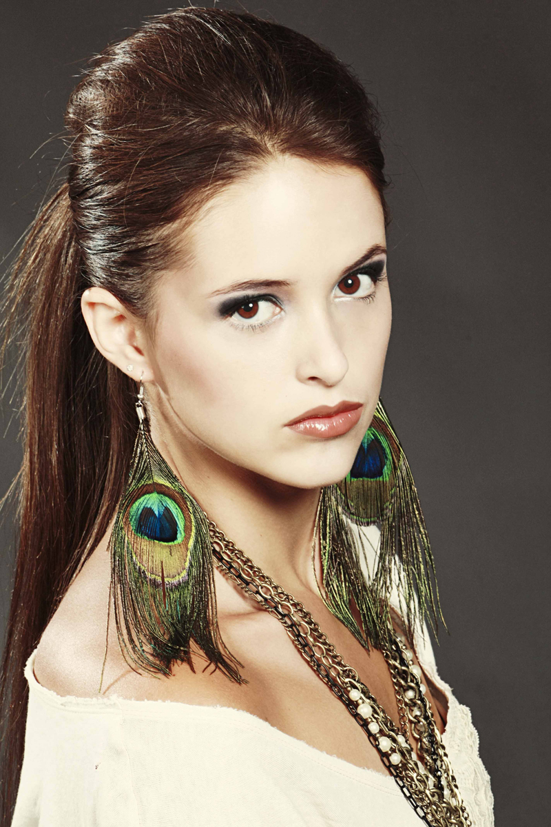 Female model photo shoot of Tasha Makeup 