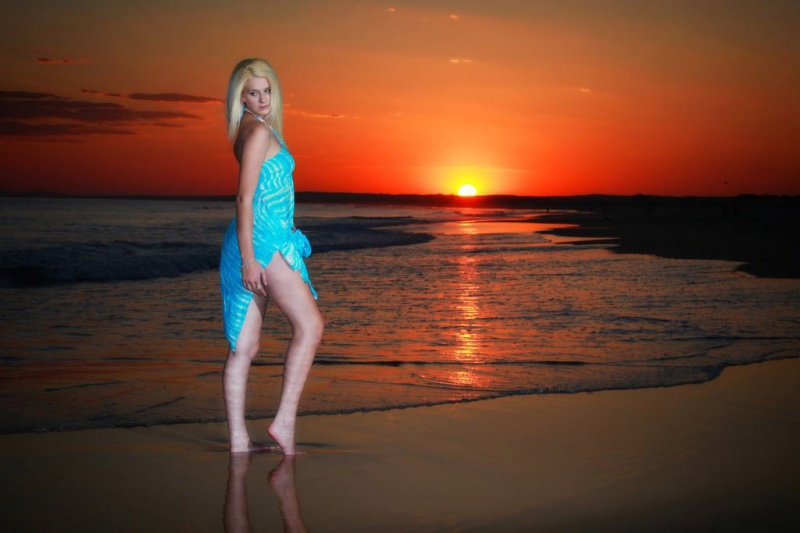 Female model photo shoot of Amy Dederer by Brent Mail in Anna Bay