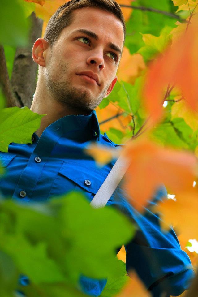 Male model photo shoot of Mark Varian