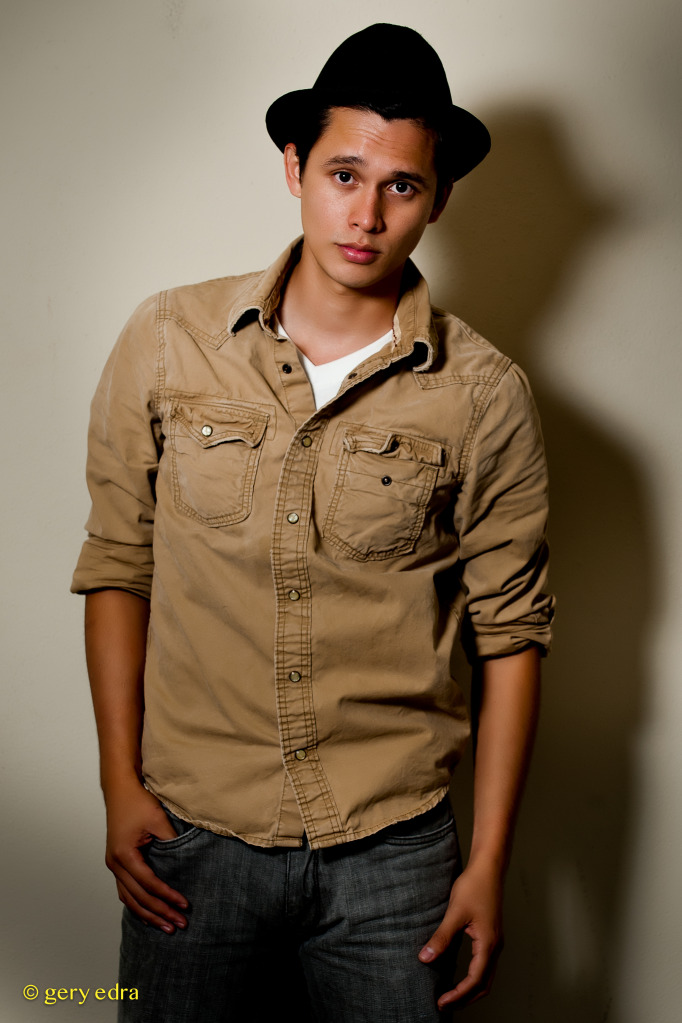 Male model photo shoot of Leonardo Ruiz