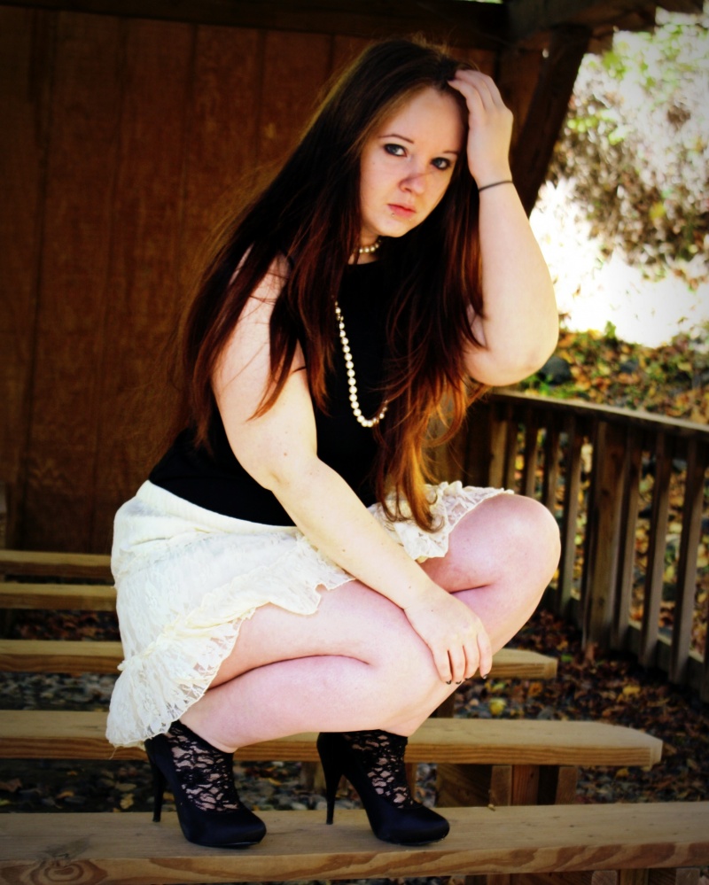 Female model photo shoot of Shanas Photography in Spruce Pine, NC