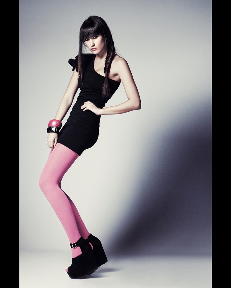 Female model photo shoot of Ana Lohe