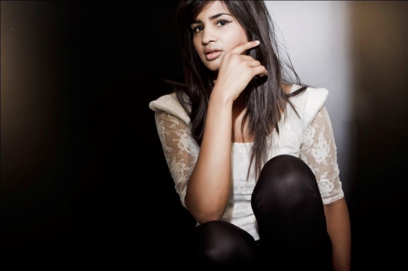 Female model photo shoot of Tareen