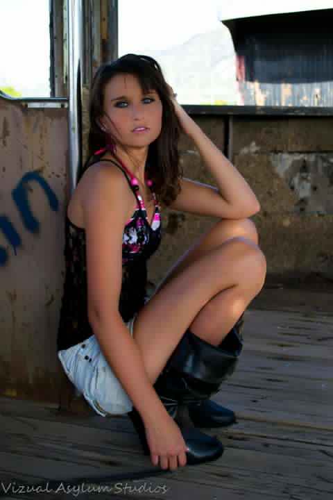 Female model photo shoot of Rebekah vincent in Logan utah