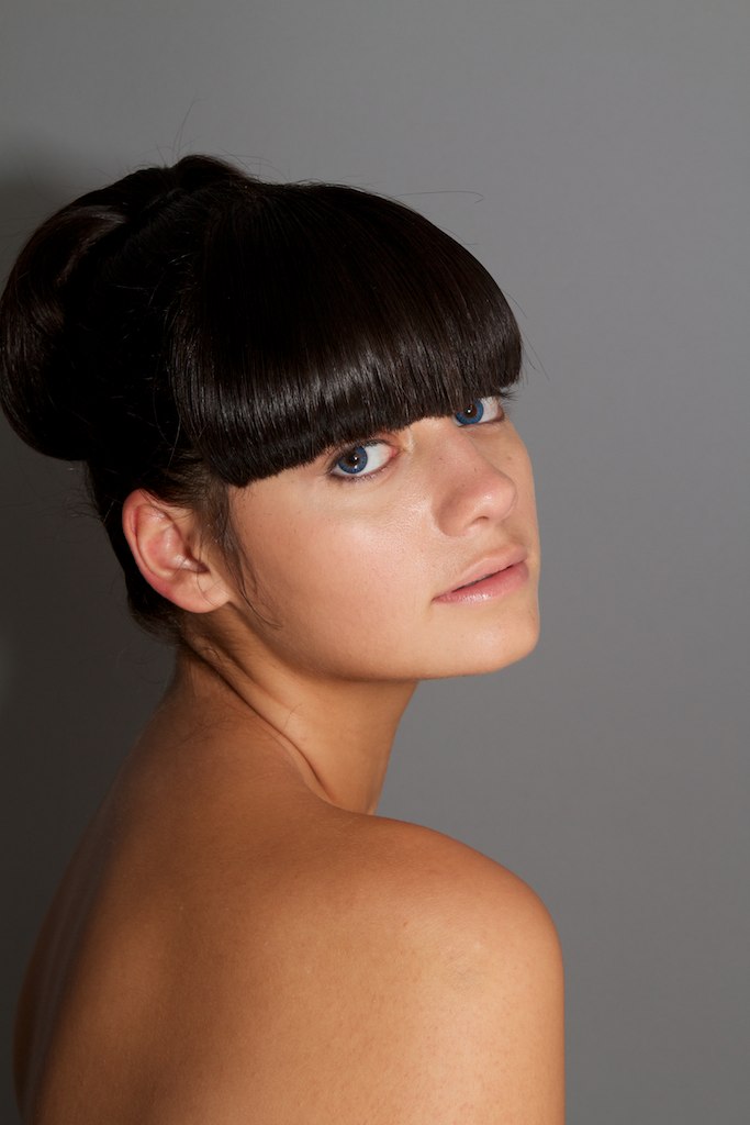 Female model photo shoot of Sherae- Hairstylist