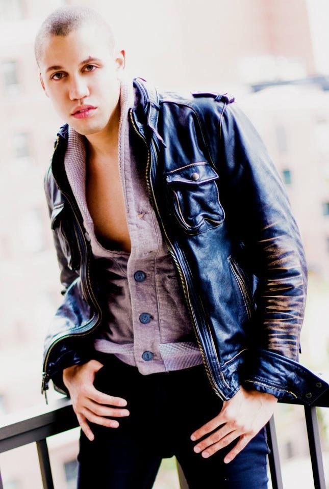 Male model photo shoot of Bran Hernandez in Manhattan